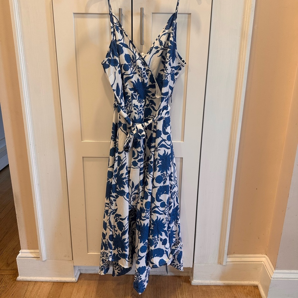 Cupshe Blue and White Ruffled Tie Front Sundress
